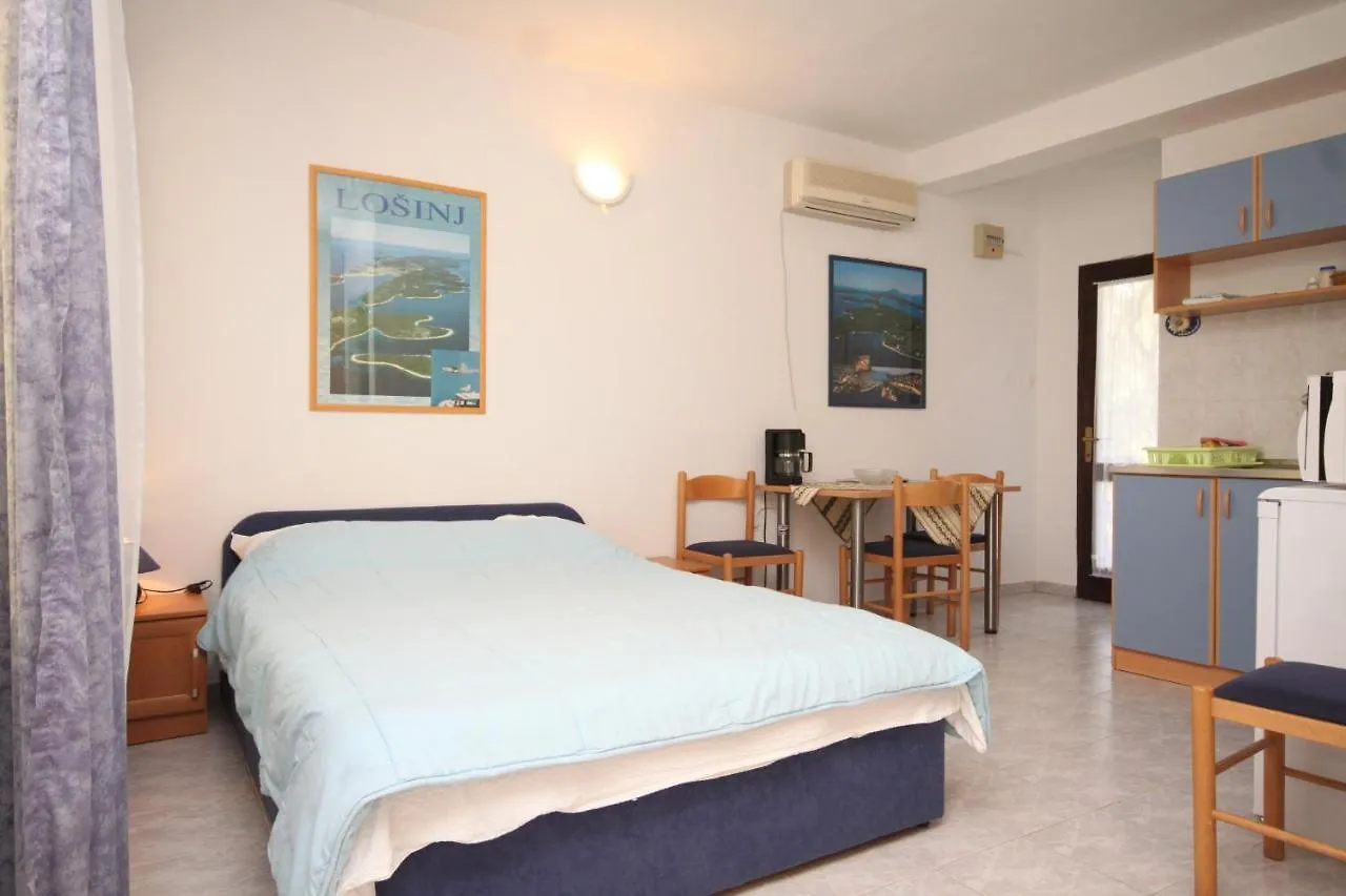 Apartments With A Parking Space Artatore, Losinj - 8007